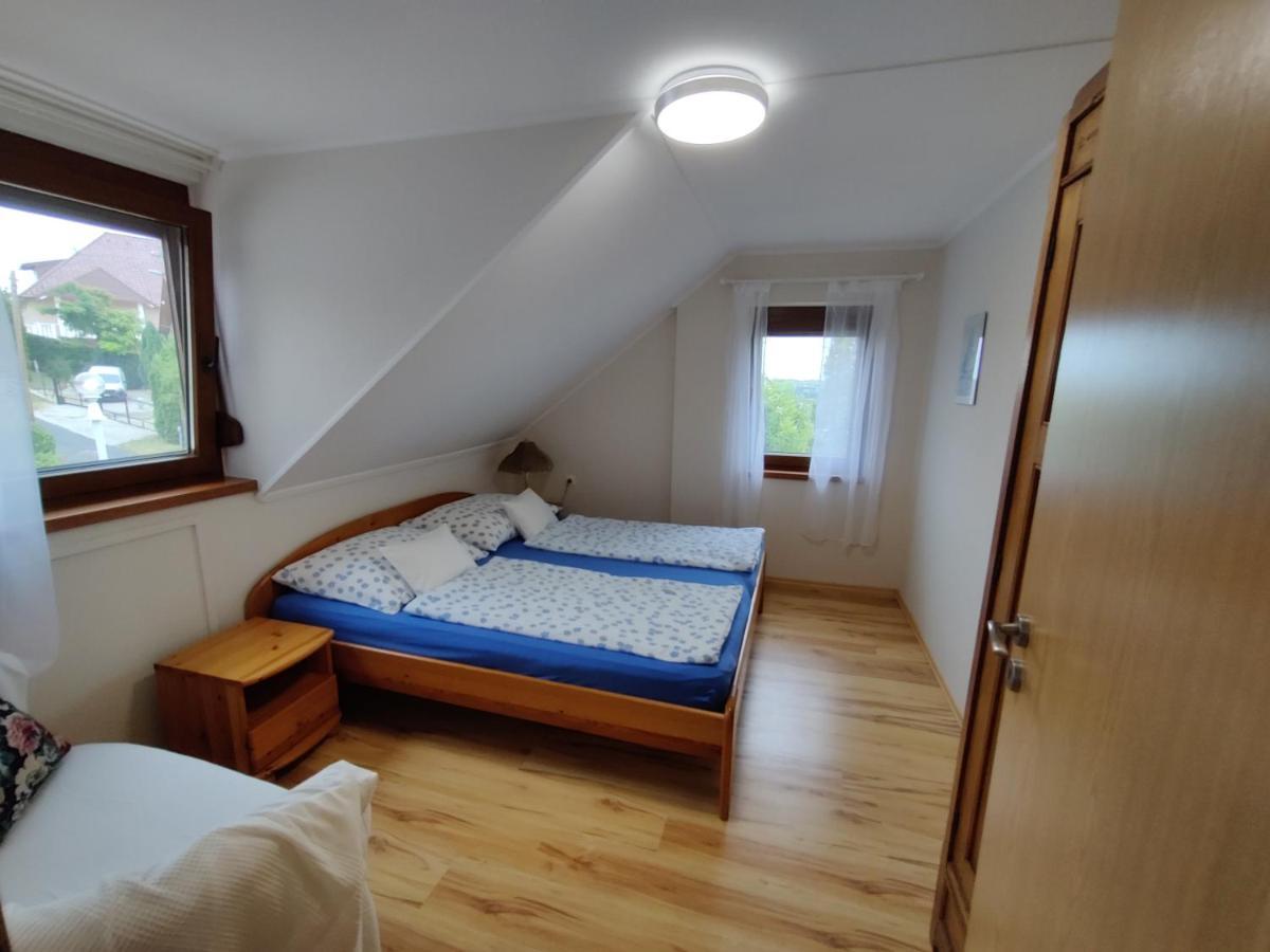 Bertalan Apartman Вонярцвашхедь Экстерьер фото
